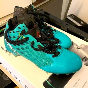 Size 6 women’s cleats reebok crossfit